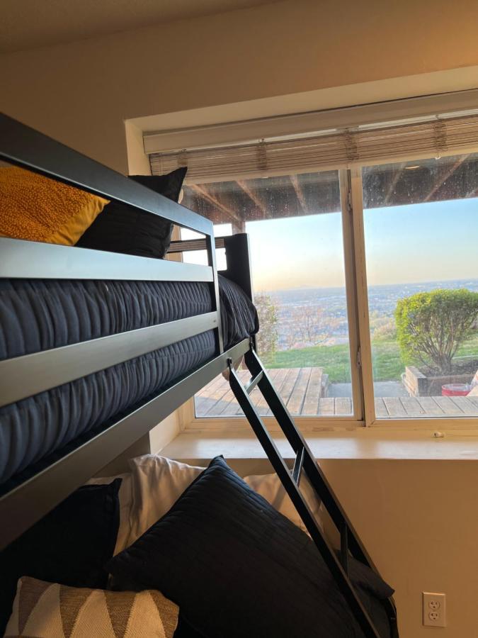 Above Ground Basement Apartment 2 Bedroom 1 B Retreat With Gorgeous View Draper Ngoại thất bức ảnh